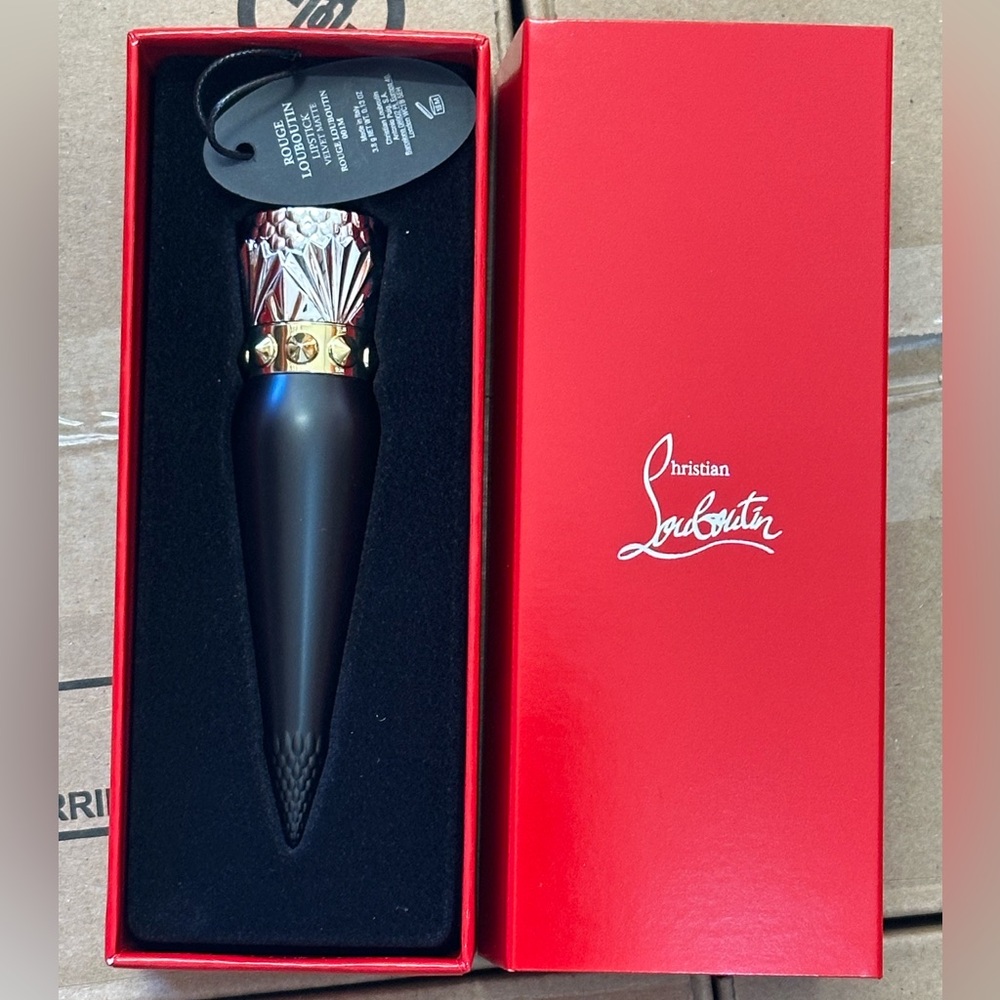 CHRISTIAN LOUBOUTIN ROUGE LOUBOUTIN VELVET MATTE LIPSTICK - ROUGE LOUBOUTIN 001M - Picture 2 of 4
